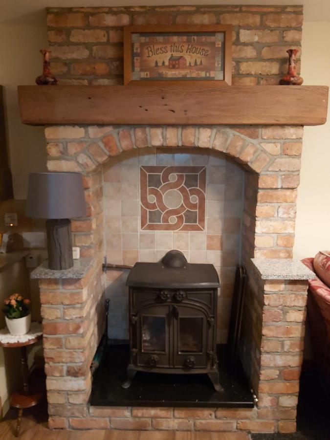 Lovely 2-Bed Cottage At The Foot Of The Mournes Newry Exteriör bild